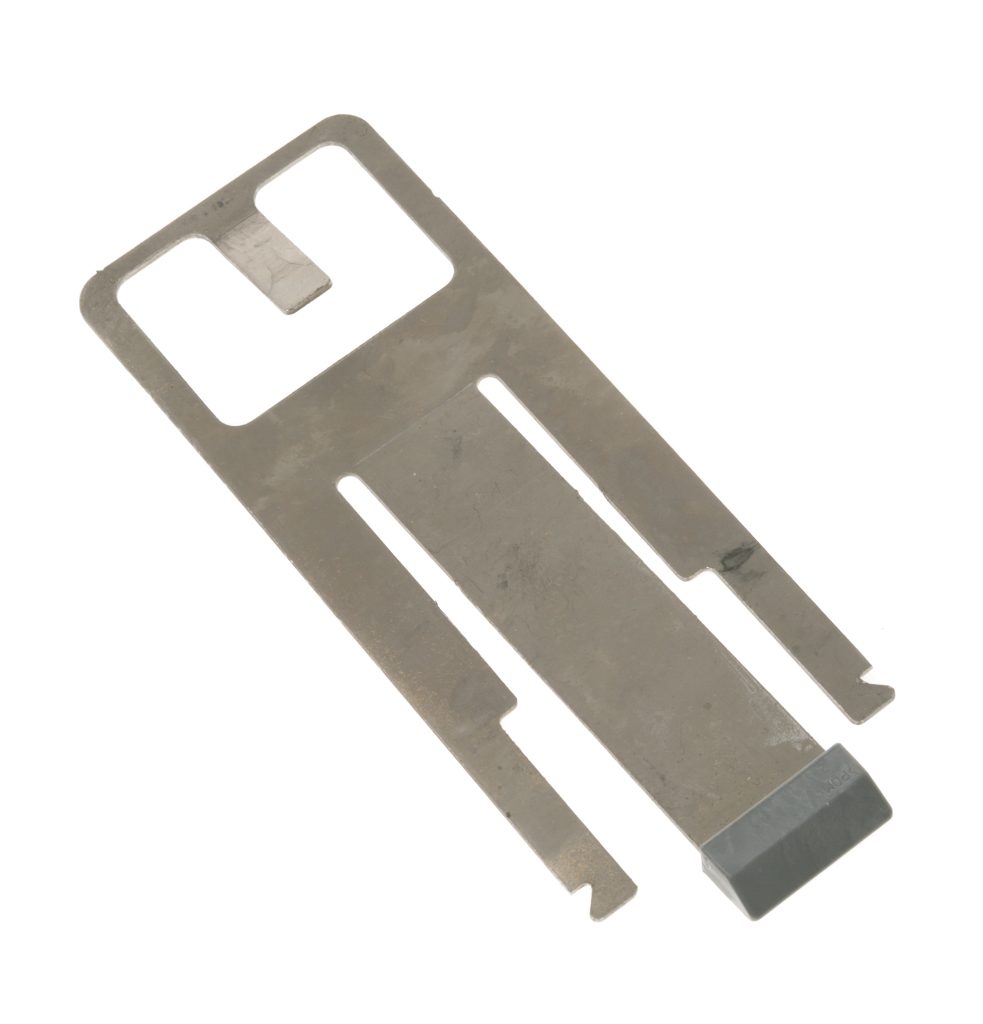 WD13X10018 GE Dishwasher Latch Keeper Assembly