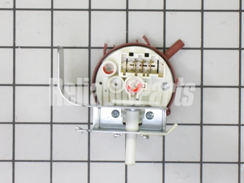 OEM Genuine Part 1 of WH12X10479 - SWITCH PRESSURE - Image 4