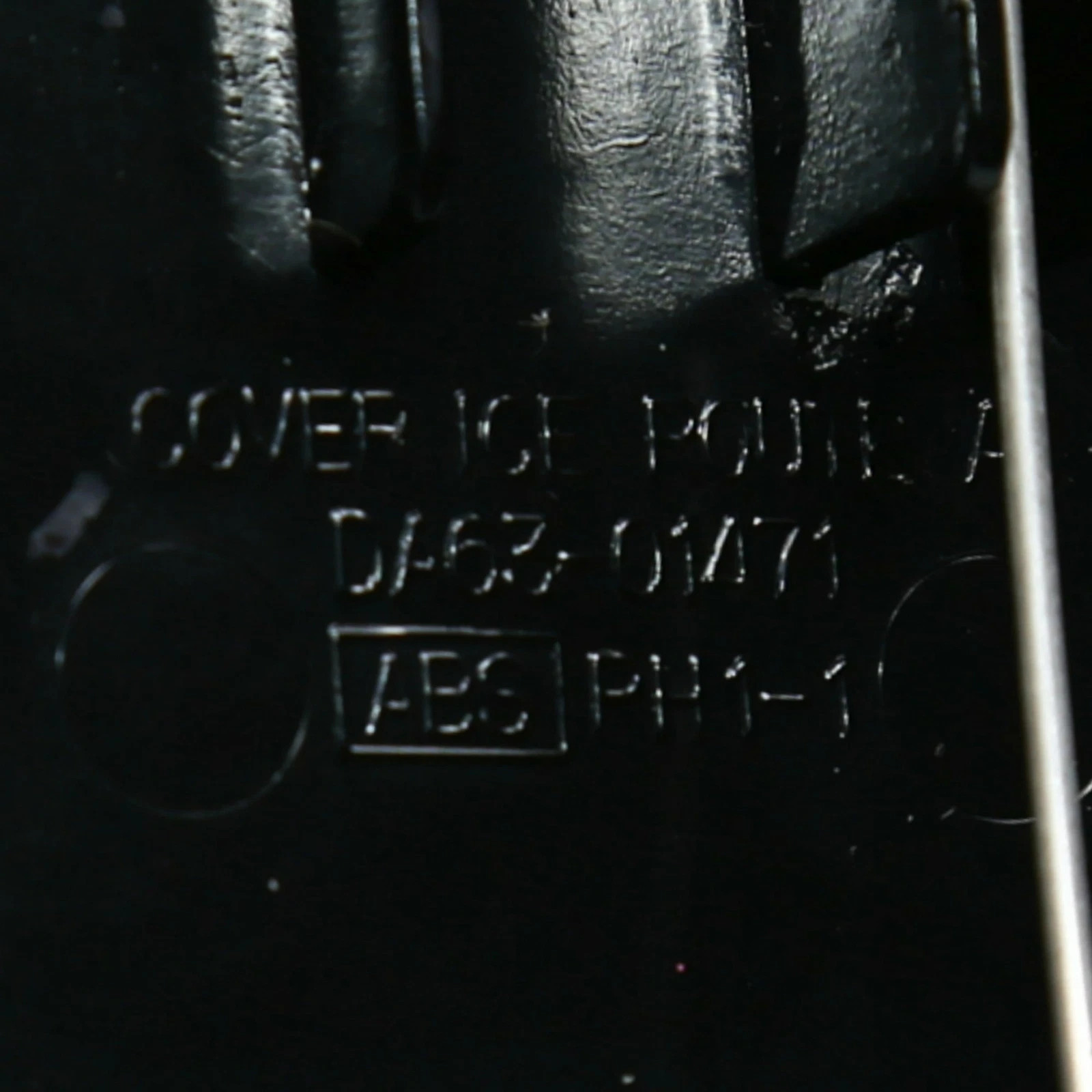 OEM Genuine Part 1 of DA97-00883E - ASSY COVER-ICE ROUTE;QUEEN-PJT,-,-,-,-,- - Image 4
